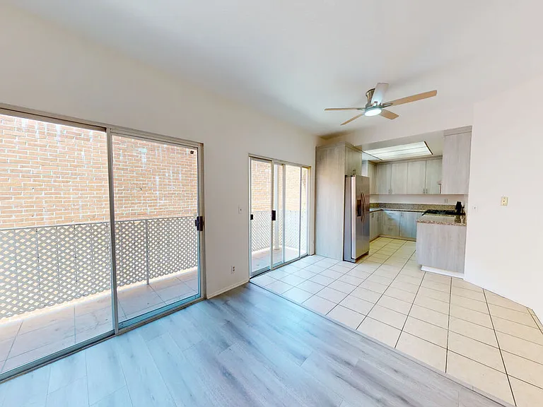 5135 Zelzah Ave #100 — Photo 8