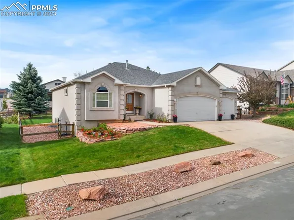 2151 Fieldcrest Dr, Colorado Springs, CO 80921