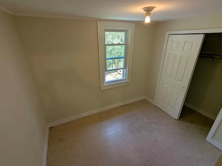 35 Young St #2 — Photo 1