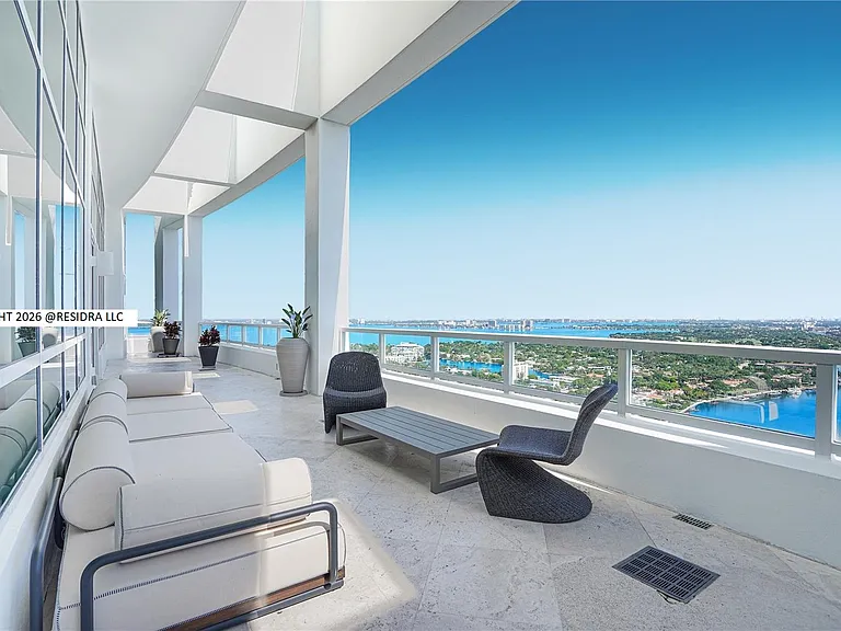 4401 Collins Ave #2806 — Photo 24