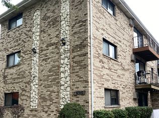 6317 W 64th Pl APT 2N, Chicago, IL