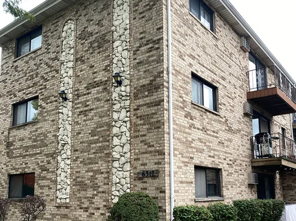 6317 W 64th Pl APT 2N, Chicago, IL 60638
