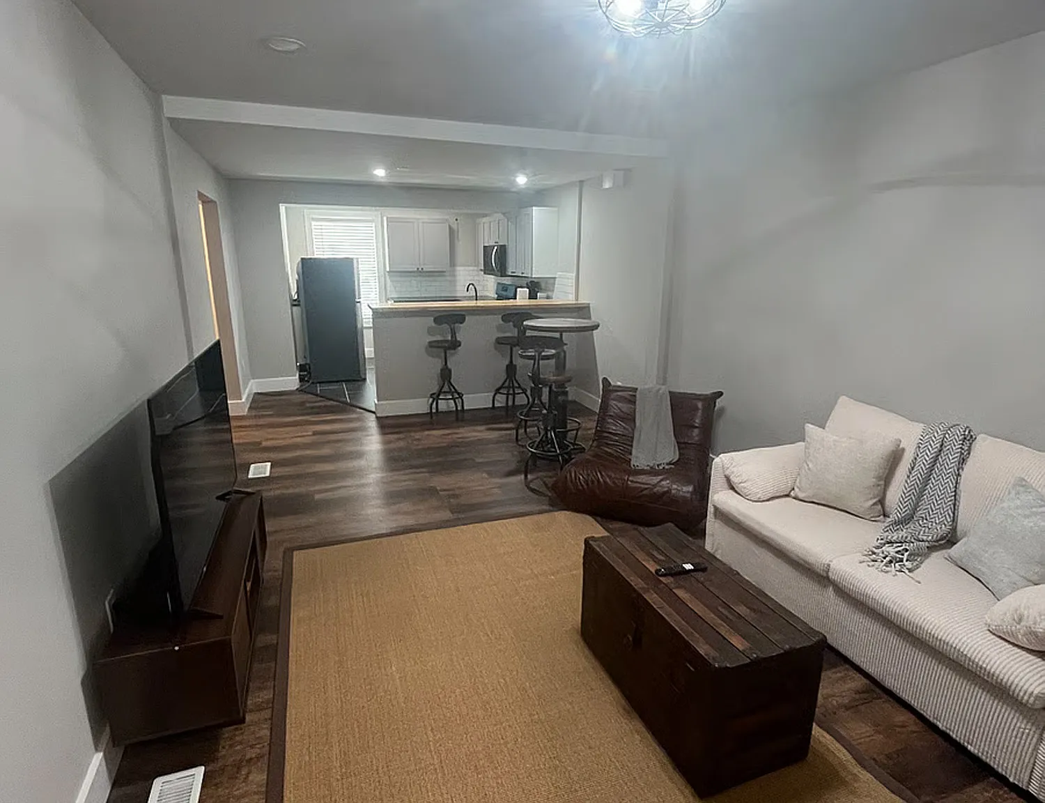 2 bed, 1.5 bath, 990 sqft, $1,500 — Photo 4