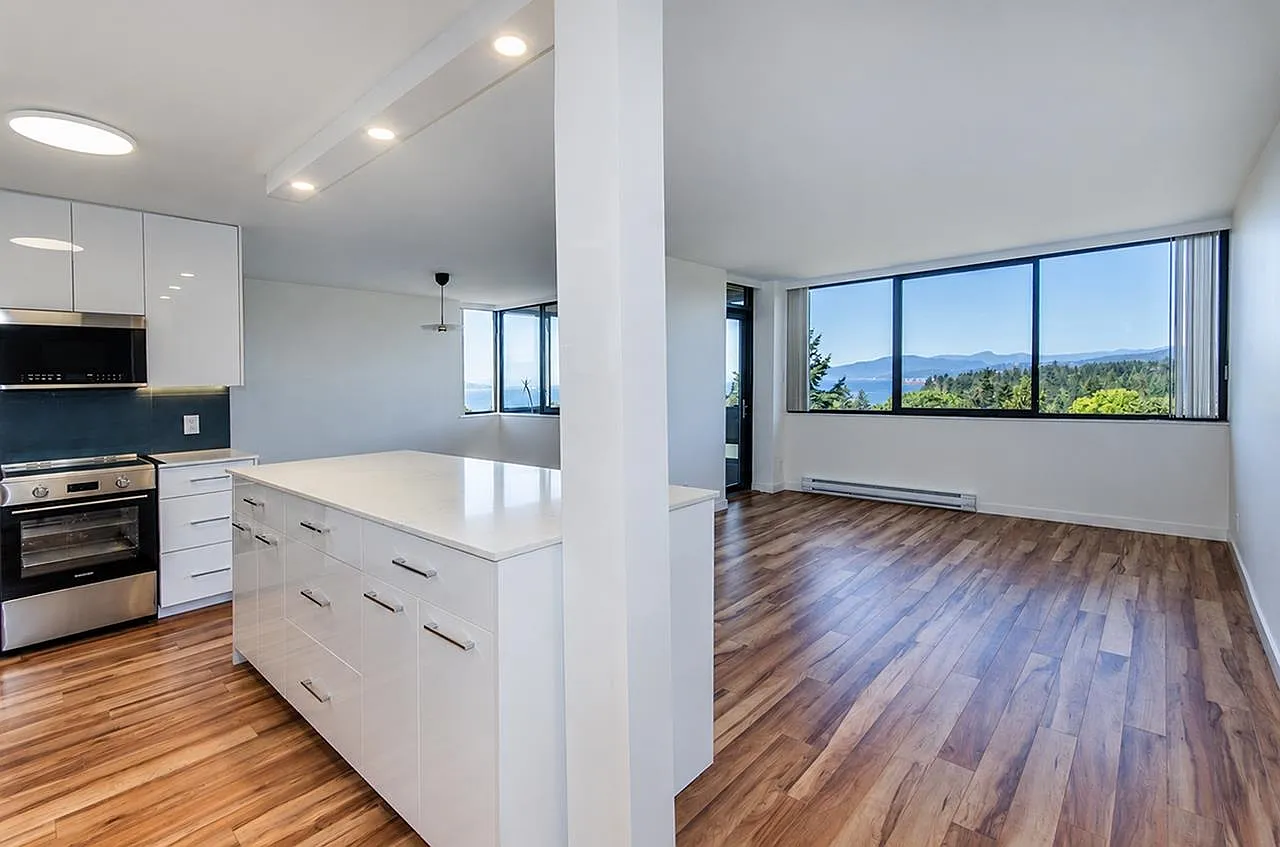 2 bed, 1012 sqft, $3,995 — Photo 1