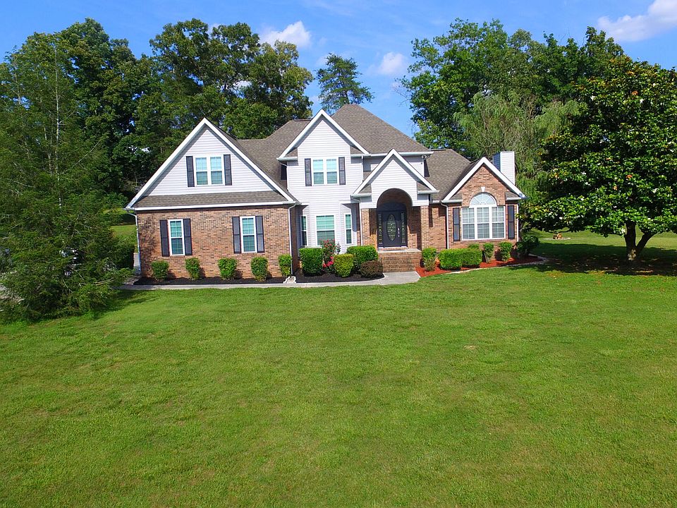1st image of 131 Barclay Ln