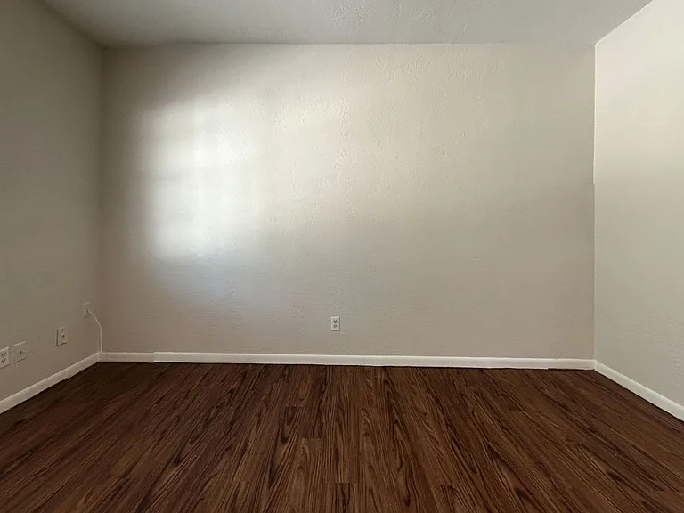 815 E Fort King St — Photo 17