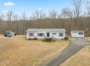 131 Moose Trail Ln, Powell, TN 37849