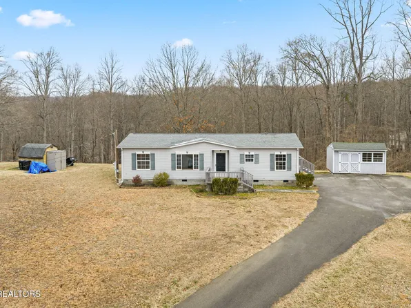 131 Moose Trail Ln, Powell, TN 37849