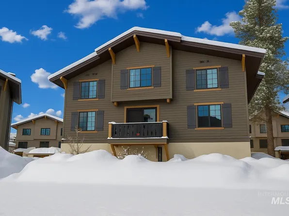 327 Silverpine Dr, McCall, ID 83638