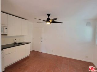 109 Brooks Ave APT 1, Venice, CA 90291