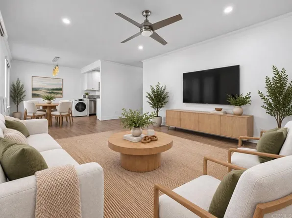 8548 Via Mallorca Unit A, La Jolla, CA 92037