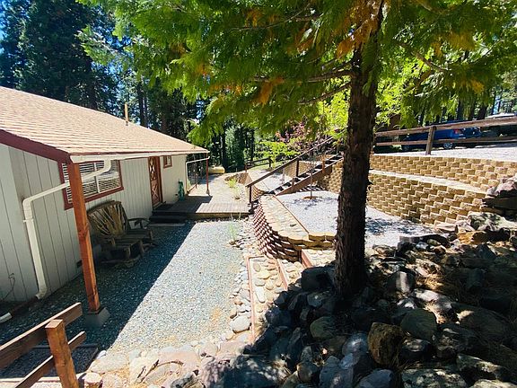 2nd image of 19275 Woodridge Dr