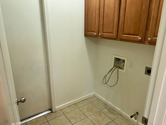 3rd image of 1601 W Chianti Way