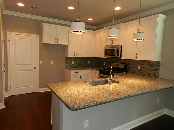4th image of 3648 NW 26th St