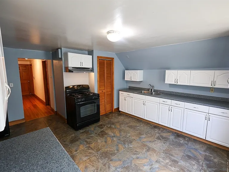 7 Gayland St #3 — Photo 3