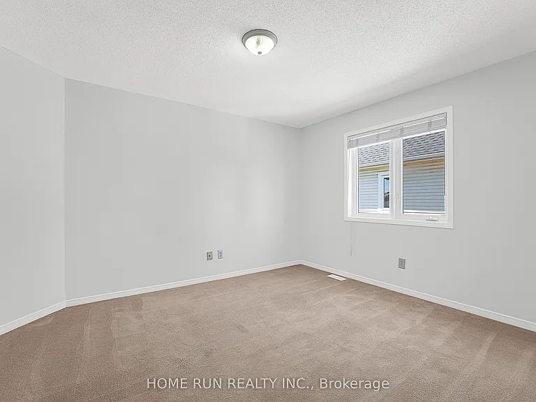 5 Cheltonia Way — Photo 34