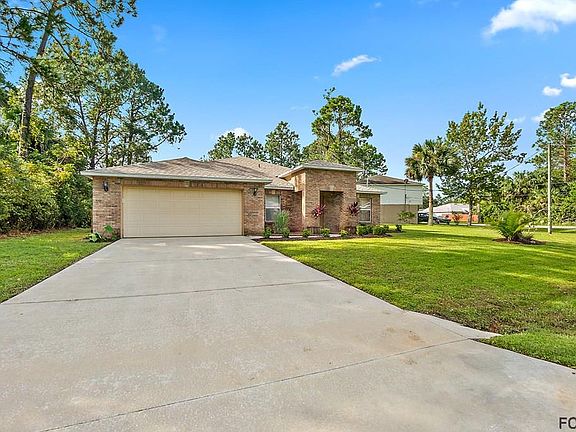 3rd image of 16 Radcliffe Dr