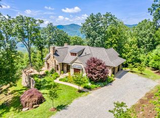 488 Hunters Glen Dr, Bent Mountain, VA 24059