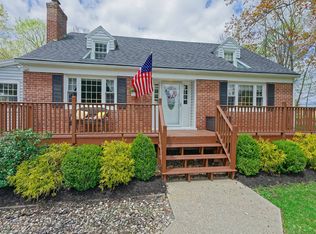 146 Bloomingrove Dr, Troy, NY 12180