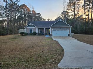 176 Scuba Dr, Sneads Ferry, NC 28460