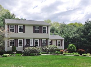 67 Dayna Dr, West Greenwich, RI 02817