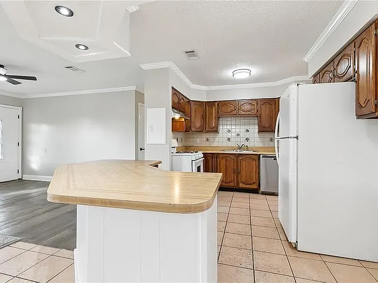 2649 Dove Ave — Photo 8
