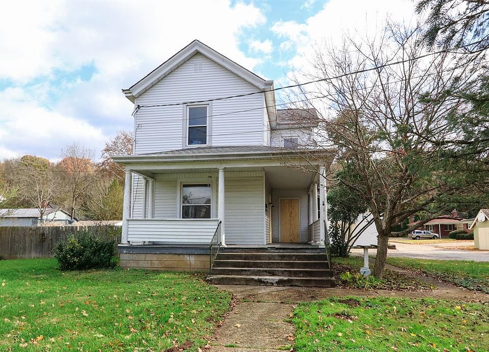 1st image of 214 N Jefferson St