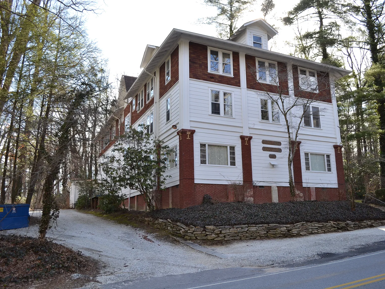 2 bed, $1,150 — Photo 2