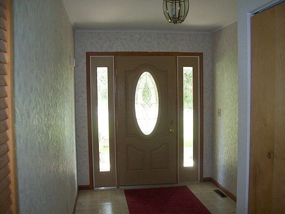 4th image of 1411 Sandwich Dr