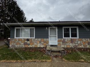 1213 Bridge St, Linden, MI 48451