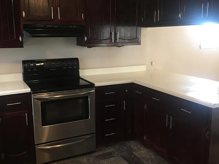 614 Terrace Dr — Photo 2