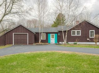 122 Rossway Rd, Pleasant Valley, NY 12569