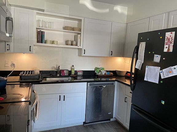 4th image of 7036 Strathmore St