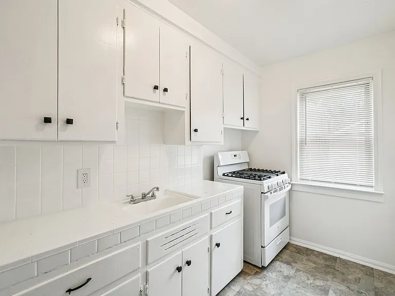 New appliances in all units