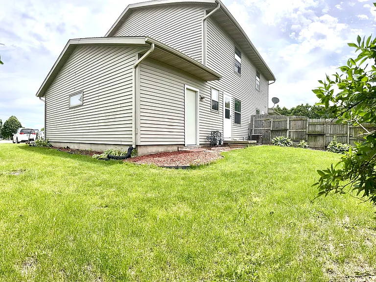 1211 Windwood Ln — Photo 19