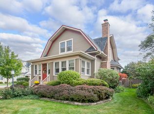 223 N Illinois St, Elmhurst, IL 60126