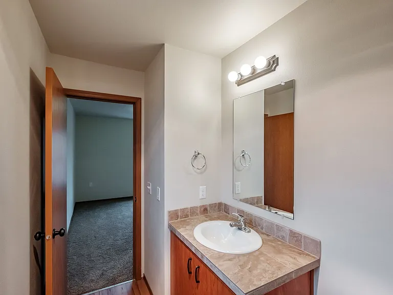 Aspen Place Apartments — Photo 37