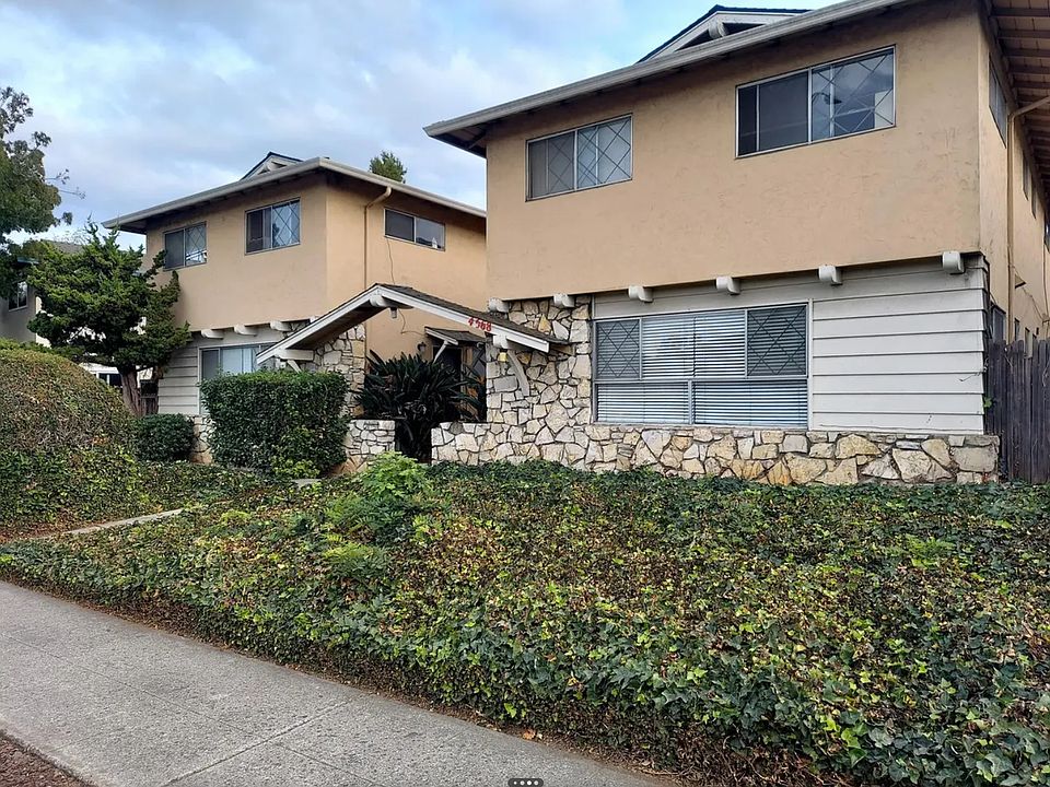 1st image of 4568 Hamilton Ave #2