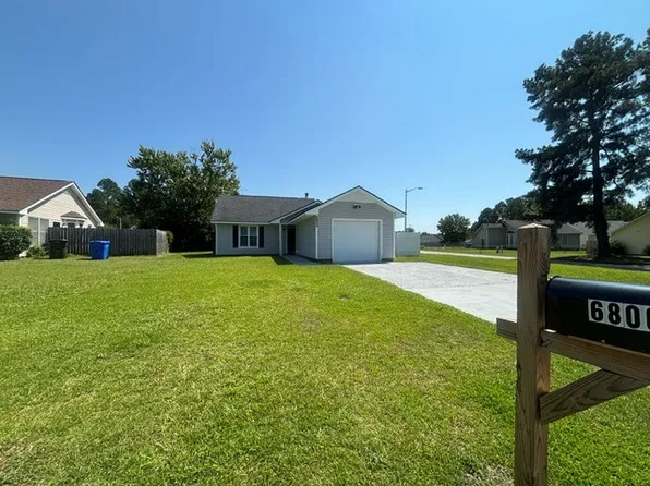 6800 Winchester St, Fayetteville, NC 28314