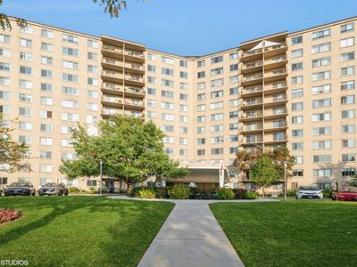 6933 N Kedzie Ave APT 602, Chicago, IL, 60645