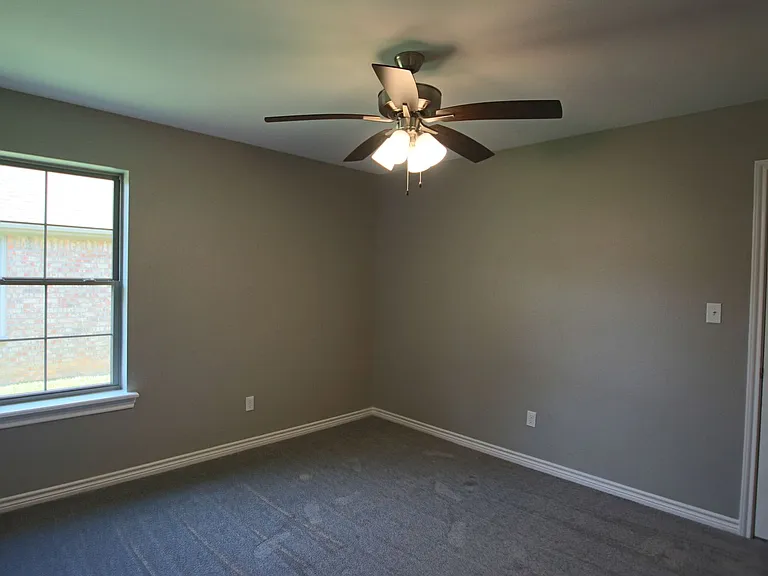 6033 Villa Rosa Way — Photo 20