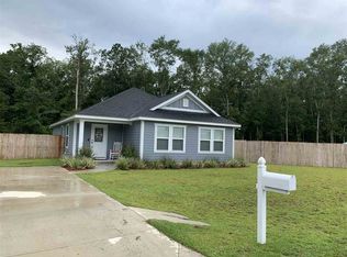 70 Commodore Pl, Crawfordville, FL 32327