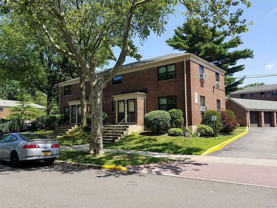 2nd image of 21958 74th Ave #2