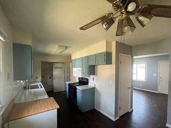 4th image of 3915 N Neely Ave