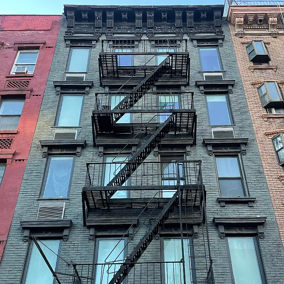 99 Allen St #9 — Photo 7