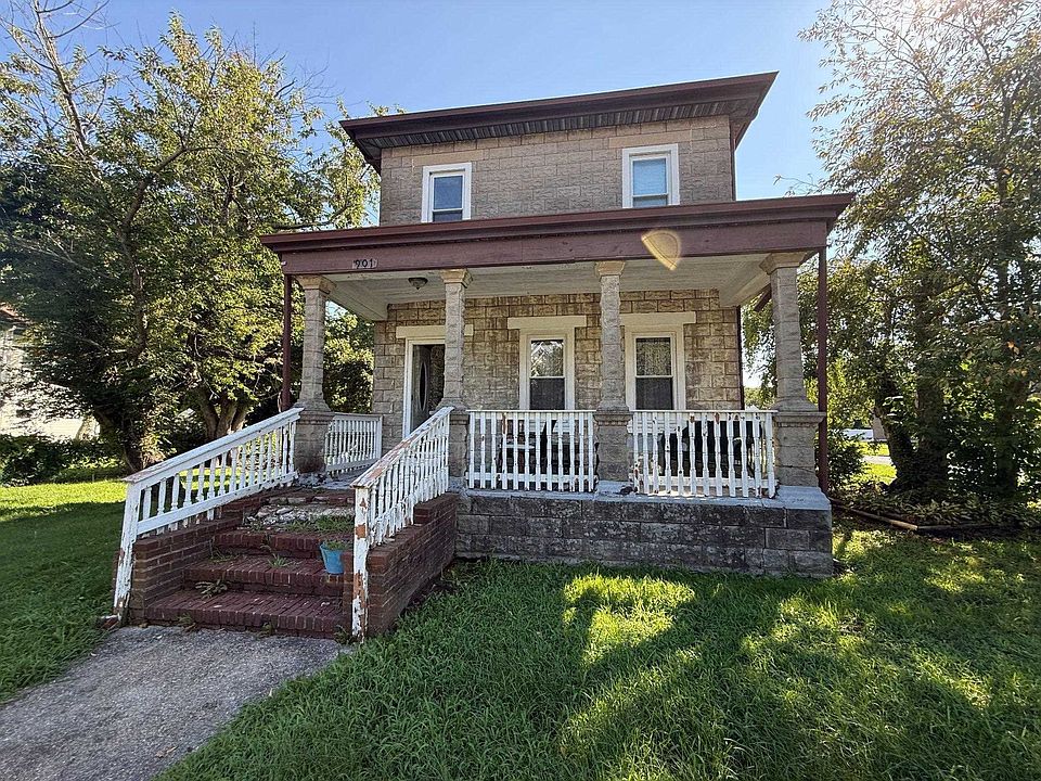 1st image of 901 Franklin St
