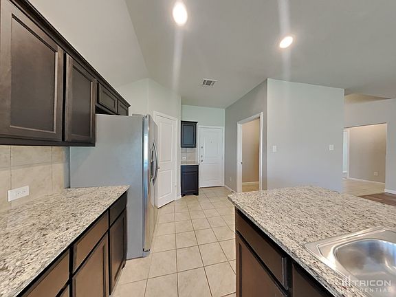 5th image of 9301 Leveret Ln