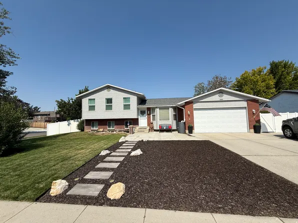 9990 S Albury Rd, Sandy, UT 84092