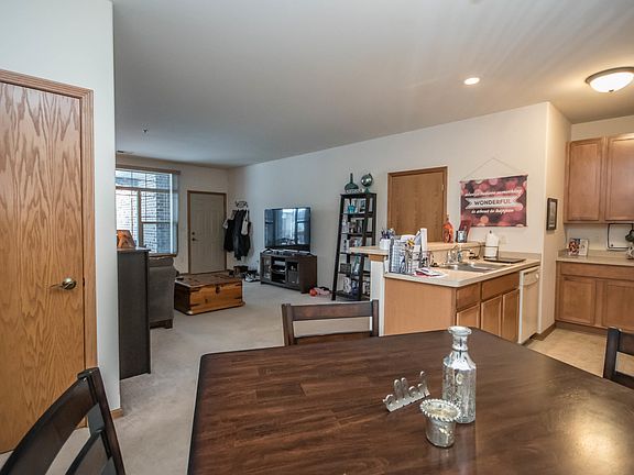 5th image of 3101 W Drexel Ave Unit 206