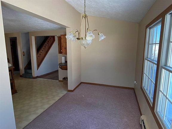 3rd image of 11605 Liberty St